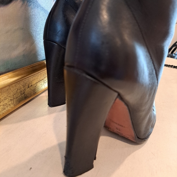 Alaia Black Knee Length Leather Boots 8 - Picture 6 of 7